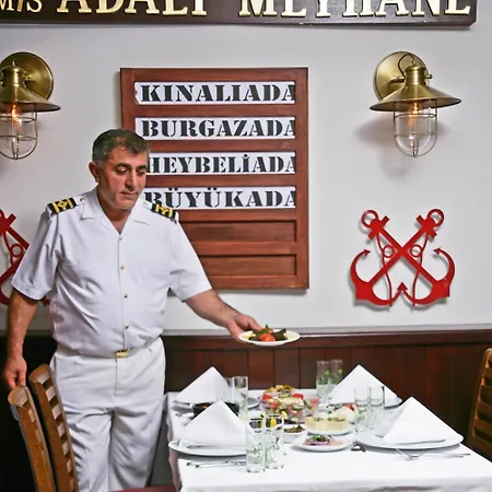 Grand Halic Goldenhorn Hotel Istanboel