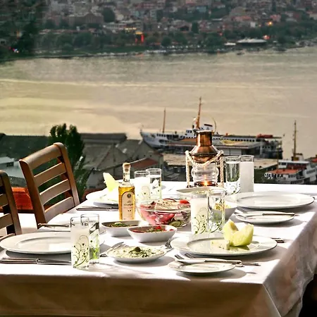 Grand Halic Goldenhorn